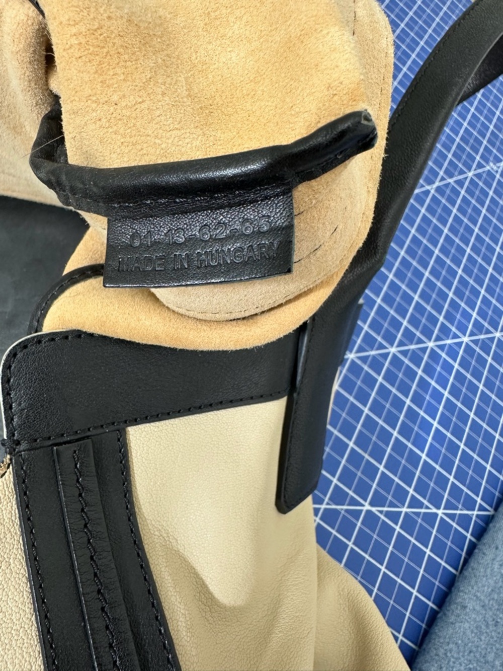 ✨ CHLOE "Alison" Large Calfskin Tote | Premium Suede Interior, Free Shipping!📦 - Picture 10 of 10